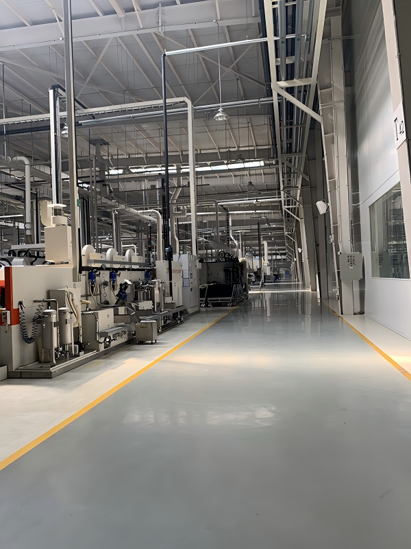 wedofloor-08Solvent-free epoxy self-leveling system